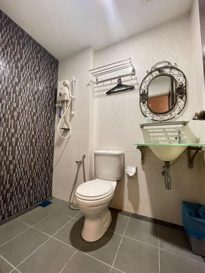 Rae Hotel Bukit Bintang Куала Лумпур Екстериор снимка